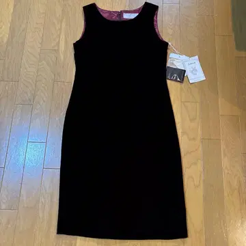 Amont 슬리브리스 벨벳 원피스