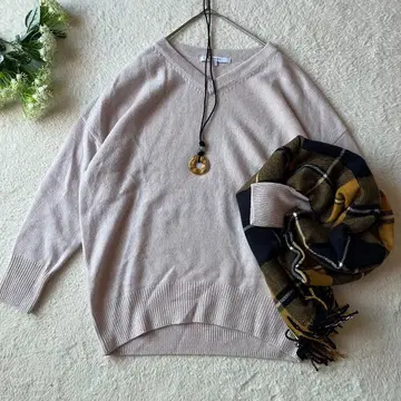 [ 새상품급 ] UNTITLED 언타이틀 캐시미어 긴팔 V넥 니트 핑크