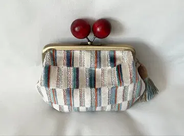 클라크클라크사 나무 구슬 모자 가마구치 미니 지갑