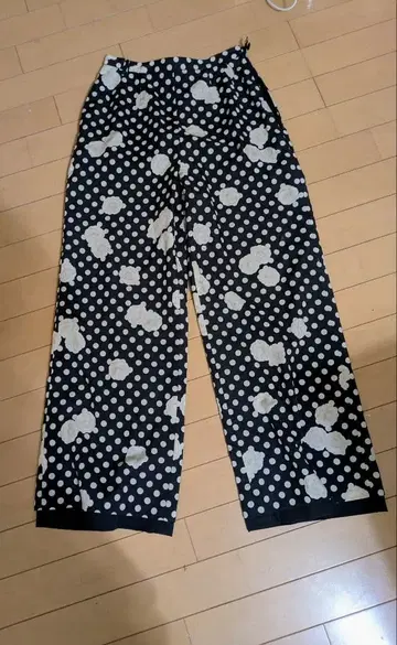 미사용 새상품 [ INGEBORG ] 와이드 팬츠