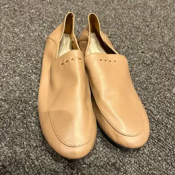 베이지 슬립온 여성 신발 M