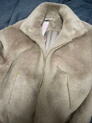 [ L 사이즈 ] coca 워셔블 인조 모피 스탠드 카라 블루종 베이지