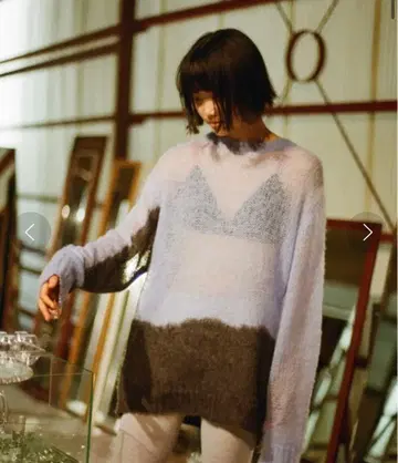 PAMM 기수역의 로우게이지 니트 수천총