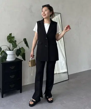 블랙 사이드 슬릿 팬츠