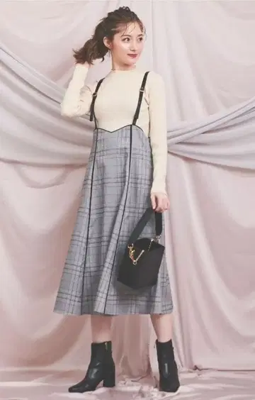 Noela 체크 오버롤 스커트