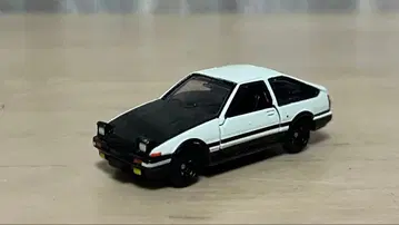 토미카 이니셜D AE86 트레노 드림토미카