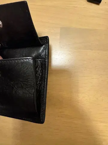 블랙 가죽 접이식 지갑