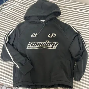 SNAP CLUB 후드 부착 후드티 블랙