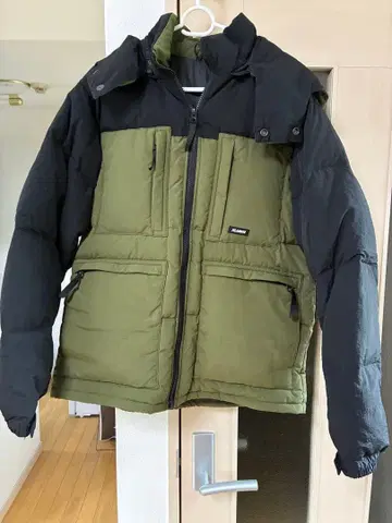 XLARGE 후드 부착 다운 자켓 올리브 블랙