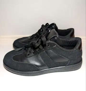 컨디션 최상 블랙 스웨이드 합성 피혁 스니커즈 37