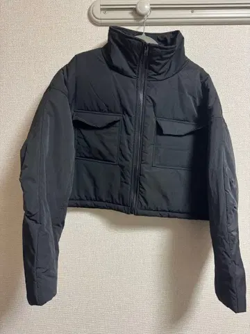 GYDA 블랙 크롭 자켓