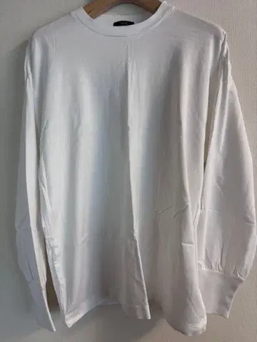 YLEVE 이레브 화이트 롱 T