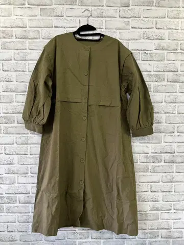 올리브색 버튼 셔츠 원피스