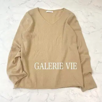GALERIE VIE 갤러리 바이 부드러운 캐시미어 100% V넥 니트