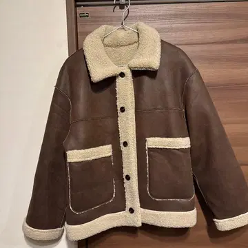 브라운 무스탕풍 자켓 보아 카라 부착