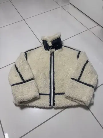 zara 보아 자켓 크림색 하이넥