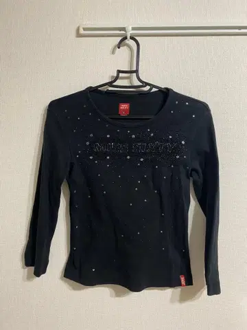 MISS SIXTY 비즈 블랙 긴팔T셔츠