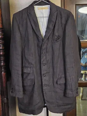 스즈키 타카유키 롱 자켓 1 키시베 로한은 움직이지 않는다