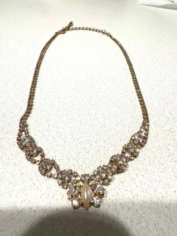 엘레강트 골드 비쥬 목걸이