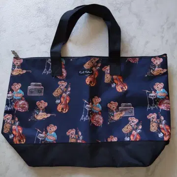 칼 헬무트 곰 토트백 새상품 곰