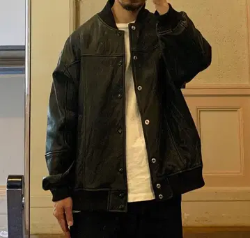 yoused 빈티지 블랙 바시티 자켓 가죽 자켓 comoda