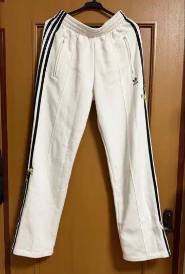 adidas 쓰리 스트라이프 꽃 자수 저지 팬츠