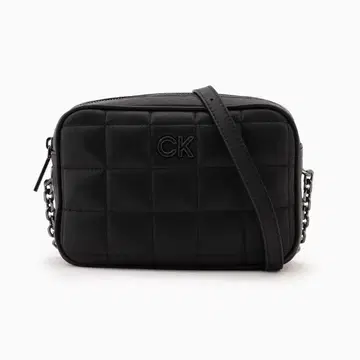 Calvin Klein 릴락 퀼트 백