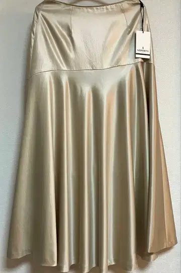 프랑스 고급 노포 브랜드 모라비토 플레어 스커트 베이지