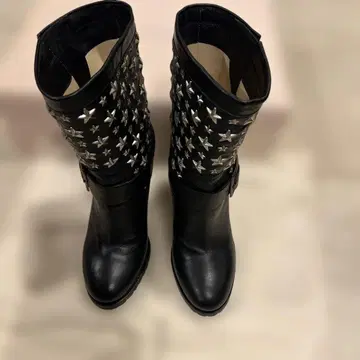 지미추 별 모양 스터드 부츠