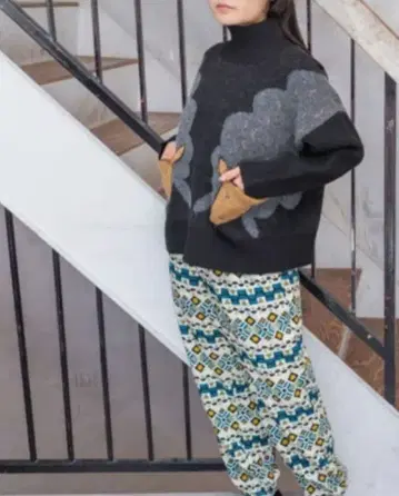 킬키 새상품급 니트