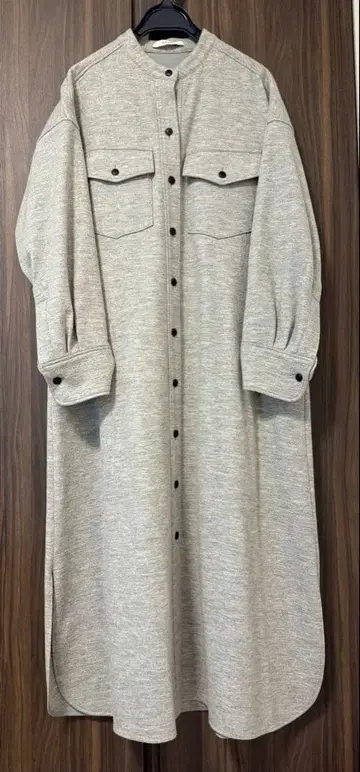 아나이 울 스탠드 카라 셔츠 원피스 그레이