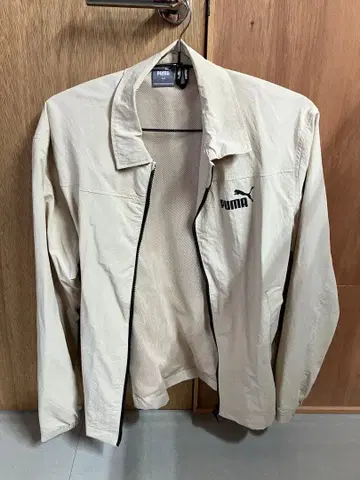 새상품급 푸마 자켓!