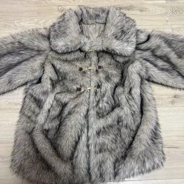 그레이 퍼 더플 코트풍 아우터