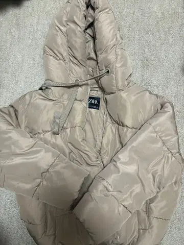 ZARA 후드 부착 아우터 M 사이즈 베이지