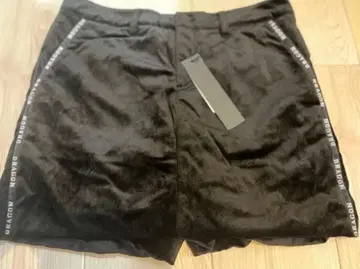 미사용 새상품 댄스 위드 드래곤 블랙 숏팬츠 여성용 사이즈 4