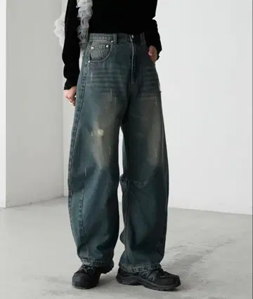 새상품급 데님 커브 팬츠