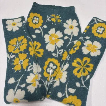 털 바지 택 없음 꽃무늬 니트 레깅스 프리 사이즈 꽃무늬 복슬복슬 설국