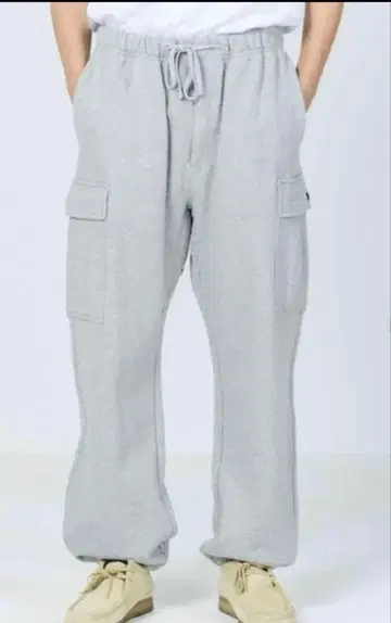 그레이 맨투맨 카고 팬츠