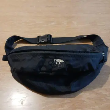 THE NORTH FACE 블랙 힙색