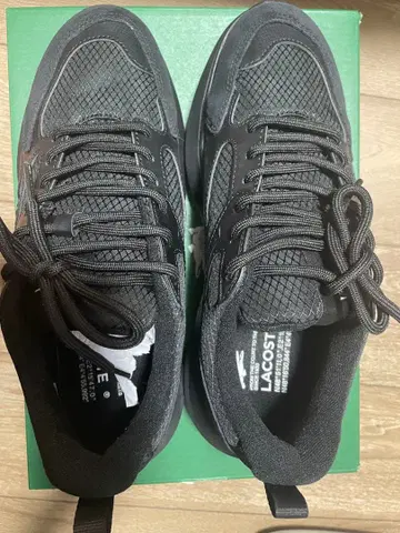 LACOSTE 블랙 스니커즈
