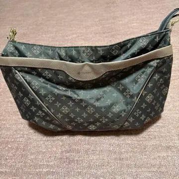 다크 그레이 나일론 숄더백