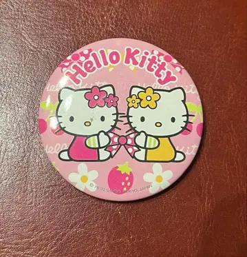 헬로키티 캔뱃지