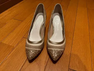 artemis by DIANA 글리터 튤 펌프스