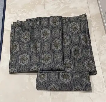 [기장 153]  기모노 블랙과 그레이의 기하학 패턴 앙상블 기모노 세트