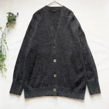 [컨디션 최상] 23구 파인 모헤어 V넥 가디건 경량 정가 27,940엔