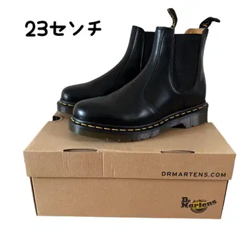 새상품급 닥터마틴 부츠 23cm 블랙 통굽