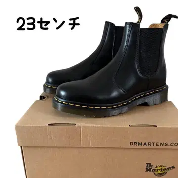 새상품급 닥터마틴 부츠 23cm 블랙 통굽