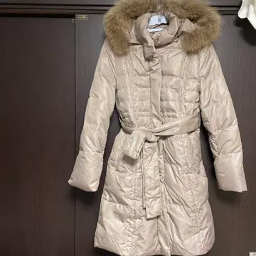 베이지 퍼 롱 코트