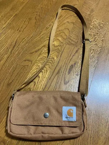 Carhartt 브라운 숄더백