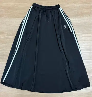 adidas 스커트